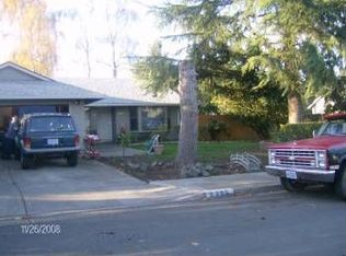 2305 SW Augusta Pl, Beaverton, OR 97006