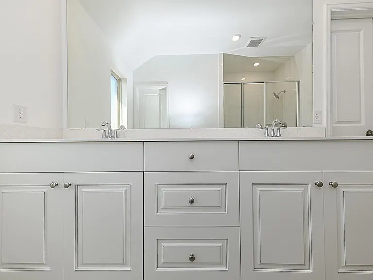 30327 Centipede Grove Ln — Photo 13