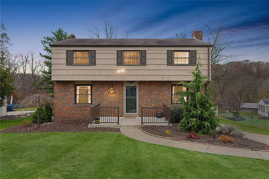 1146 Airedale Dr photo 1