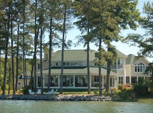 473 Long Cove Ln, White Stone, VA 22578