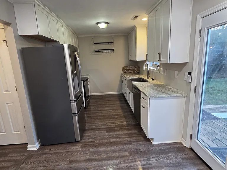 403 Judges Ct — Photo 28
