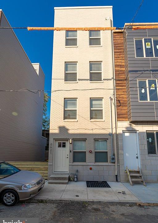 1st image of 2621 Latona St