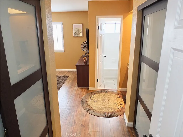 941 Elm Ave — Photo 16