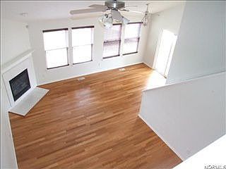 3rd image of 121 Win Dr Unit 21