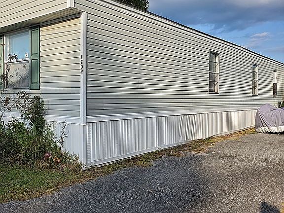 2nd image of 1709 Fonsica Way