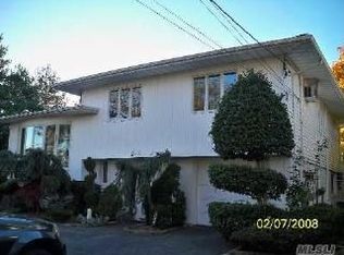 2998 Shore Dr, Merrick, NY 11566