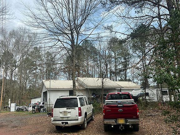 3rd image of 1230 Moon Rd