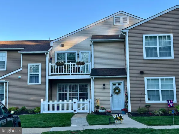 401 Ferris Ln #D1, Doylestown, PA 18901