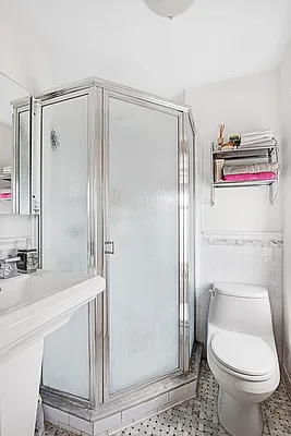 Rented by Compass | media 4