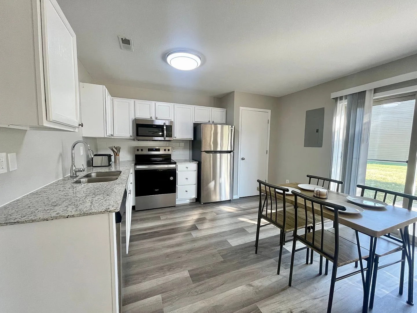 Cross Creek Villas — Photo 4