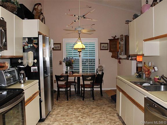 5th image of 7345 NW 52nd St