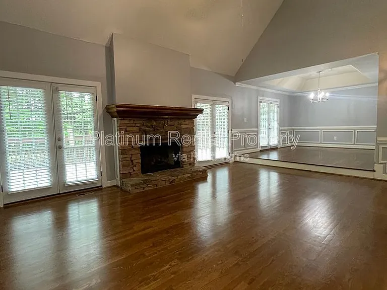 4204 N Mountain Rd NE — Photo 6