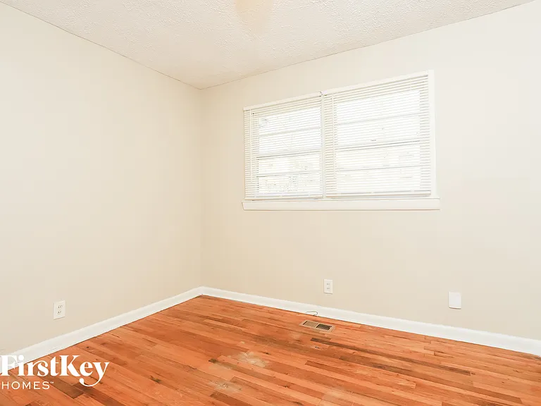 297 Reed St — Photo 13