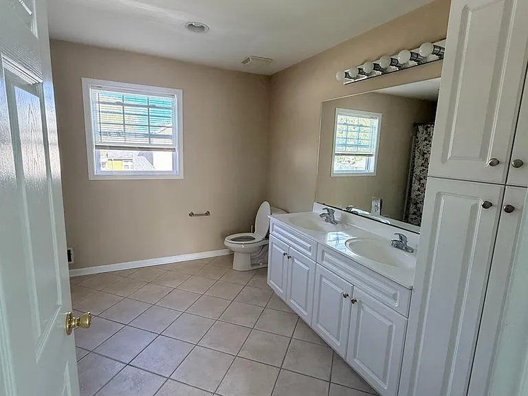 21 Van Syckle Blvd — Photo 13