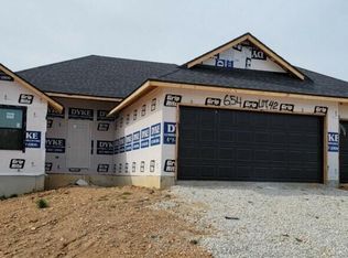 654 W Pinewood St, Nixa, MO 65714