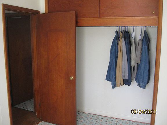 2nd bedroom closet