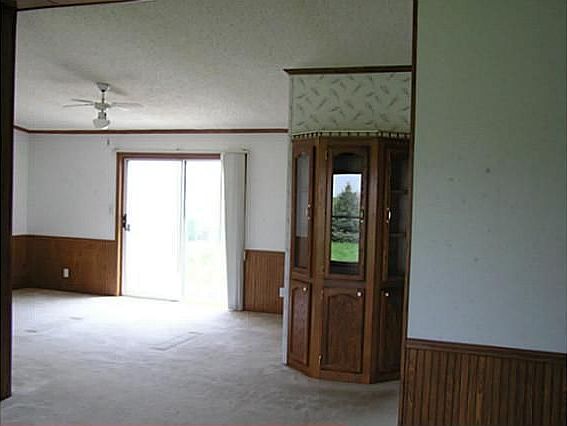 4th image of 1064 Jewell Dr