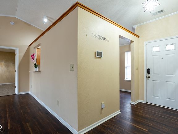 5th image of 7332 Jackie Ct
