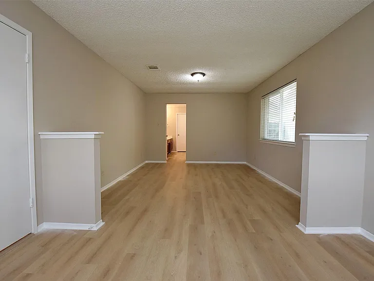 17906 Glenpatti Dr — Photo 14