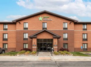 9006 Burt St, Omaha, NE 68114