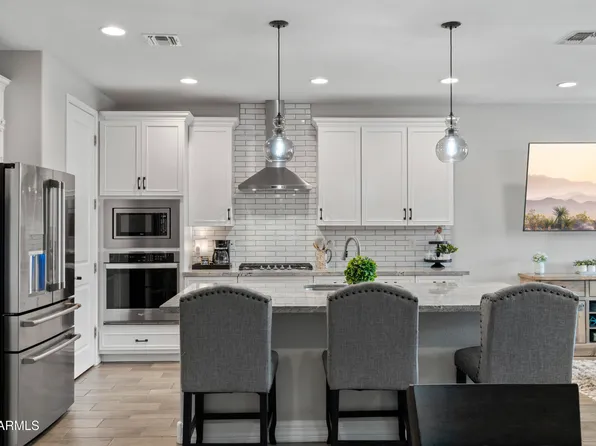 17227 W DESERT SAGE Drive, Goodyear, AZ 85338