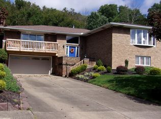 2020 Revere Dr, Connellsville, PA 15425