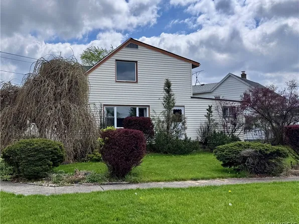 4801 N Bailey Ave, Amherst, NY 14226