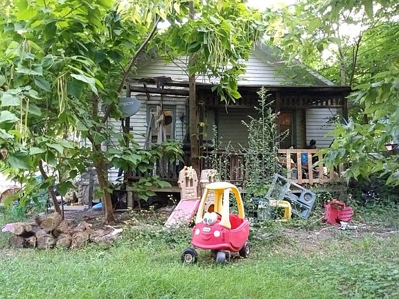 3rd image of 713 Wilkerson St