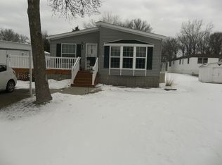 2469 Dolphin Dr, Saint paul, MN 55119