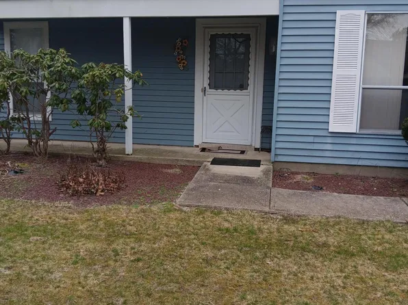 949B Liverpool Circle, Manchester, NJ 08759