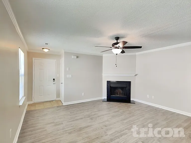 12209 Stewarts Crossing Dr — Photo 3