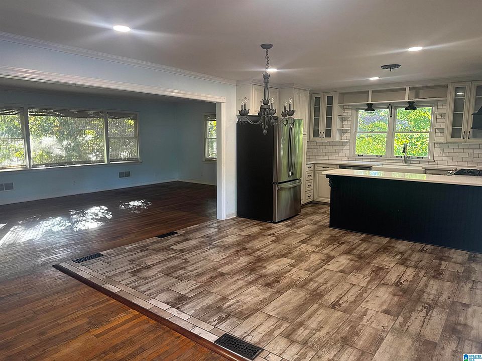 1st image of 1504 Rainbow Cir