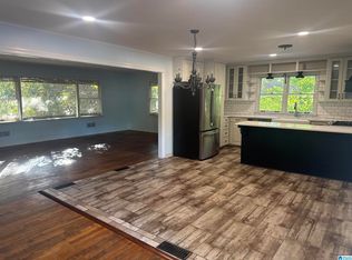 1504 Rainbow Cir, Anniston, AL 36207