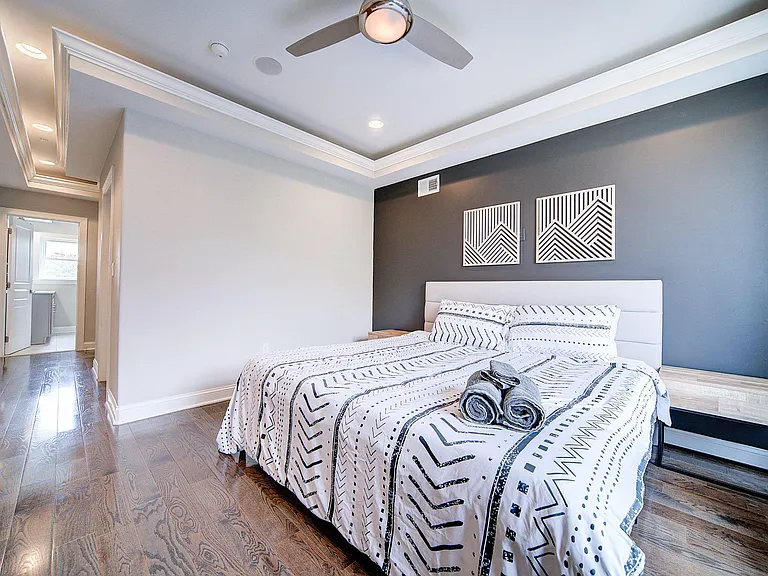 1513 S Lambert St — Photo 16