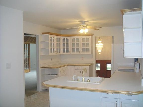 2nd image of 13 Clarkwood Dr
