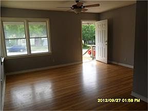 5th image of 3370 Whittier St