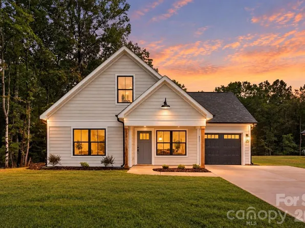125 McCorkle St, York, SC 29745