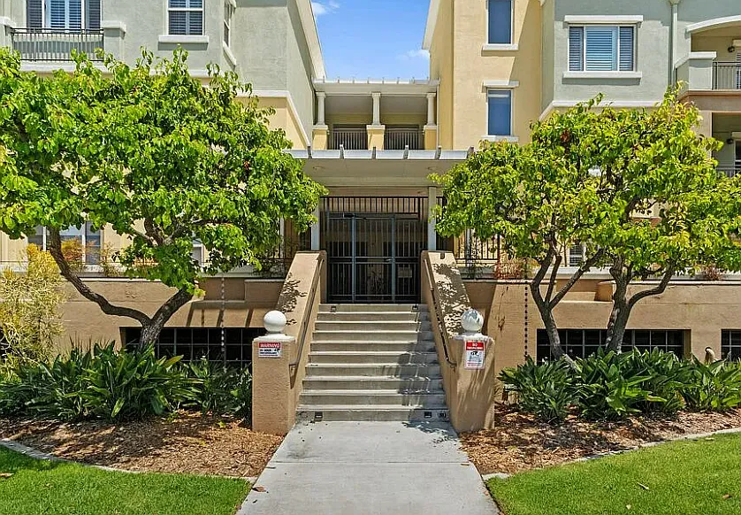 2 bed, 1191 sqft, $3,000 — Photo 2