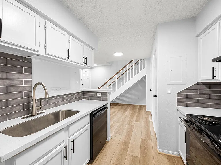 1515 Sandy Springs Rd #2803 — Photo 11