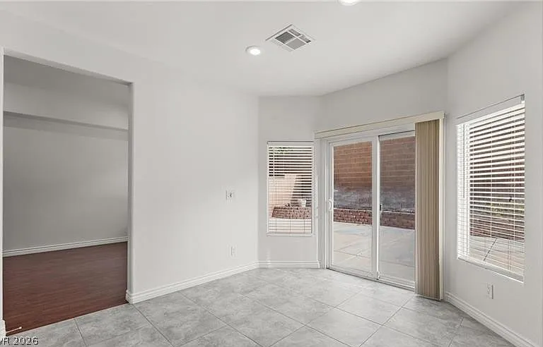 9123 Weeping Hollow Ave — Photo 12