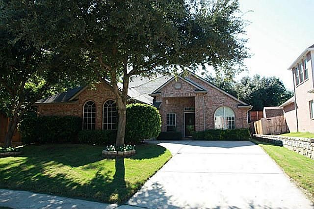 1st image of 427 Patricia Ln
