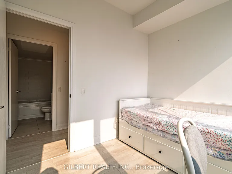 1461 Lawrence Ave W #1810 — Photo 24