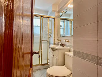 Sold by Diamond Real, Inc.