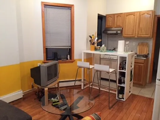 Rented by Living Quest Real Estate Inc. | media 10