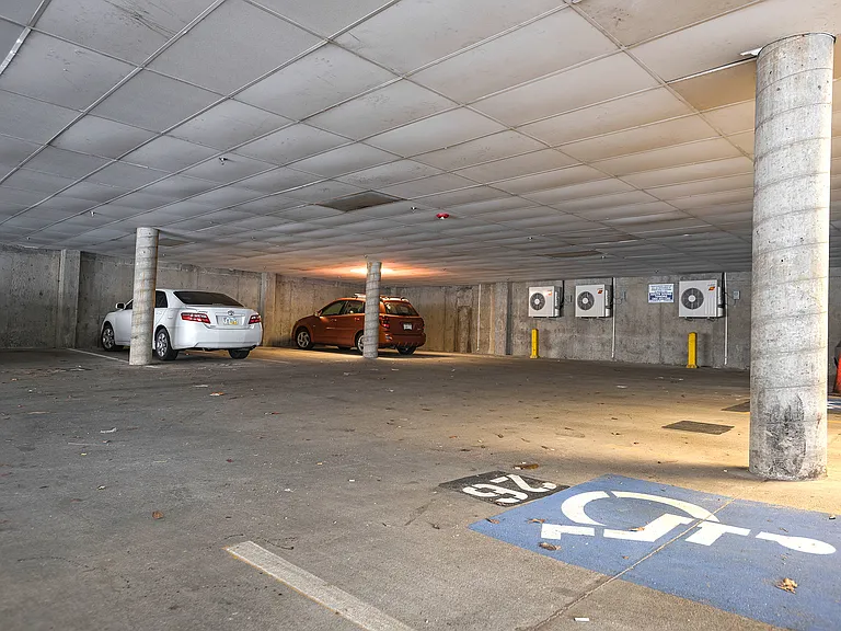 Campus Lofts — Photo 14