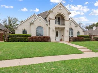 2710 River Legacy Dr, Arlington, TX 76006