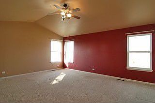 3rd image of 85 Carpenter Ct