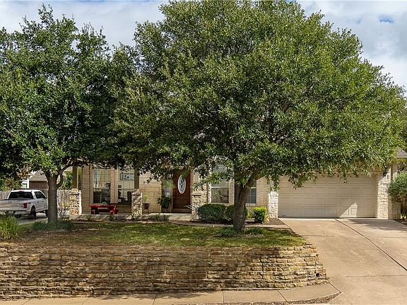 2nd image of 2904 Briona Wood Ln