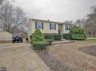 8282 Choptank Rd, Pasadena, MD 21122