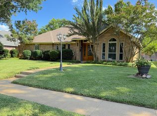 730 Blue Oak Dr, Lewisville, TX 75067
